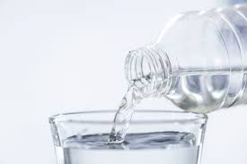 How drinking water helps you to lose weight